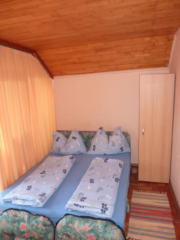 Vadasztanya Apartmanhazak Siofok Room photo