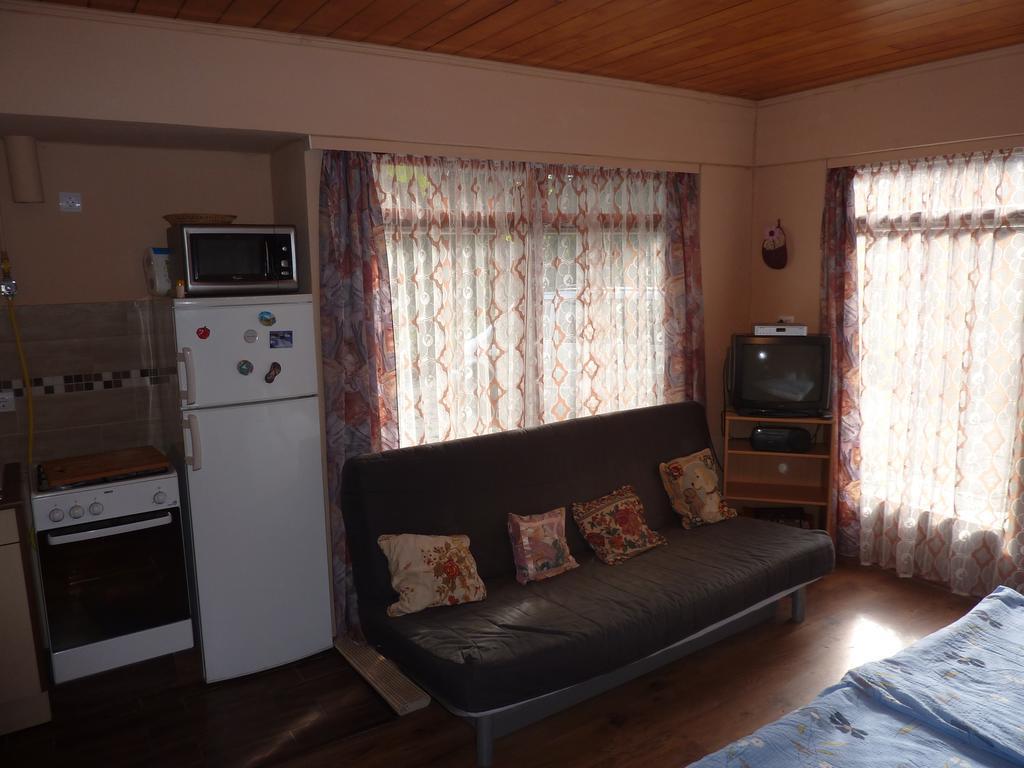 Vadasztanya Apartmanhazak Siofok Room photo